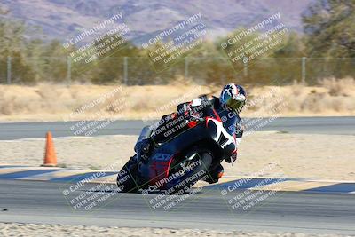 media/Jan-09-2022-SoCal Trackdays (Sun) [[2b1fec8404]]/Turn 6 (1035am)/